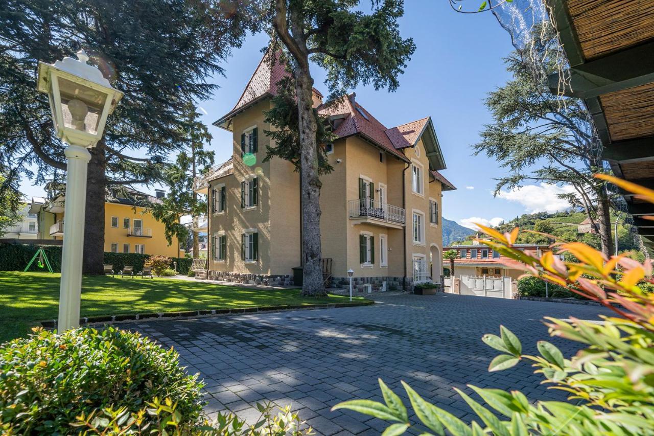 Gasthof Tell And *